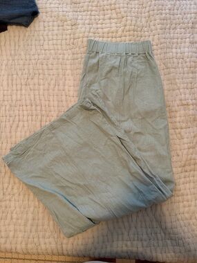 Zenana Outfitters Women’s Mint Sage Lightweight Elastic-Waist Flowy Pants